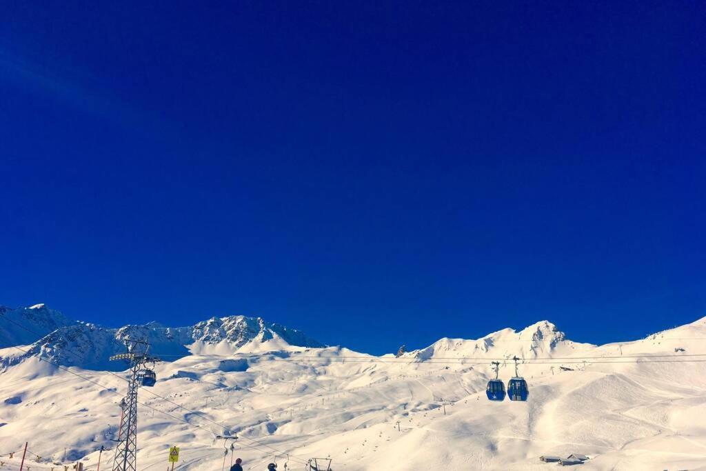 Bijou Nahe